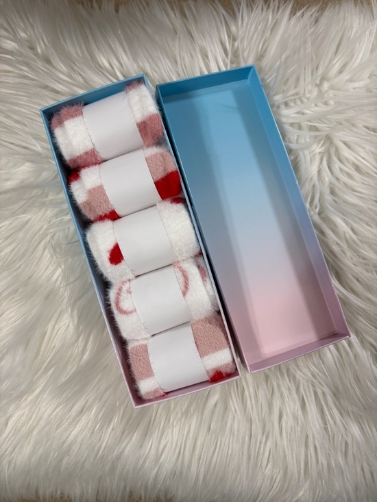 Other - NWT Pastel Ombre 'Love' Decorative Box with soft cozy socks